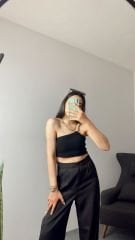 Tek Omuz Boncuk Askılı Siyah Triko Crop Body