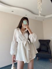 Taş Düğmeli Kuşaklı Gofre Keten Şort Tulum