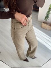 Taş Yıkamalı Straight Jean