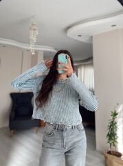 Gri Yıkamalı Yırtık Detaylı Kazak