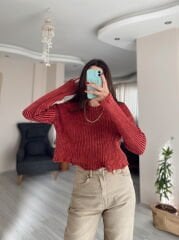 Kırmızı Yıkamalı Yırtık Detaylı Kazak