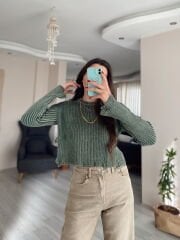 Yeşil Yıkamalı Yırtık Detaylı Kazak