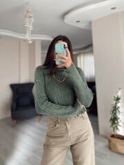 Yeşil Yıkamalı Yırtık Detaylı Kazak