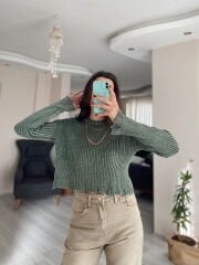 Yeşil Yıkamalı Yırtık Detaylı Kazak