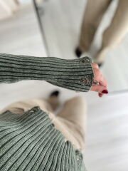 Yeşil Yıkamalı Yırtık Detaylı Kazak