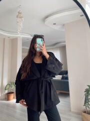 Oversize Astarlı Kısa Trençkot