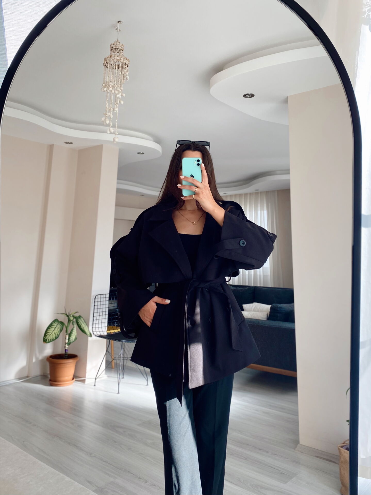 Oversize Astarlı Kısa Trençkot